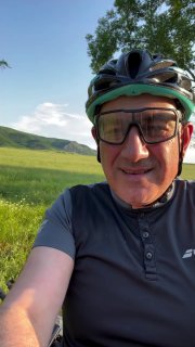 Никол Пашинян показал участок строительства стадиона в Иджеване