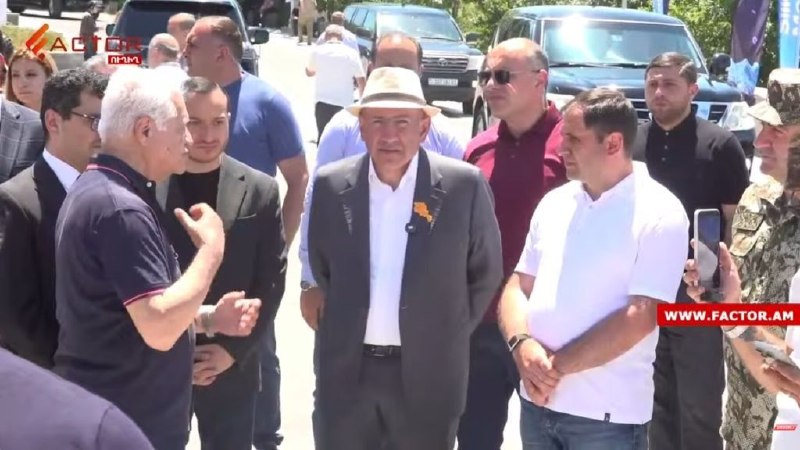 Никол Пашинян посетил выставку военной промышленности в СКК им. Карена Демирчяна