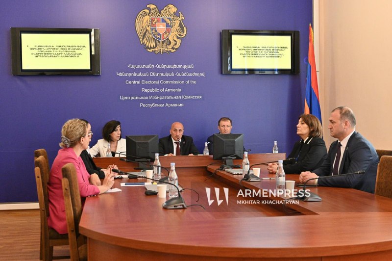 ЦИК Армении не выявил нарушений на выборах 7 июня, Овакимян предложил пересчет голосов