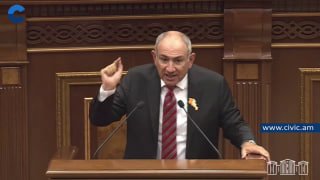 Пашинян пообещал сокрушить «трехглавую олигархию» в предвыборной речи в Вайоц-Дзоре