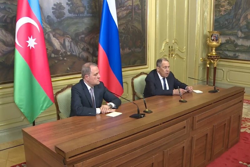 Лавров: Россия готова содействовать транспортному сообщению между Баку и Ереваном