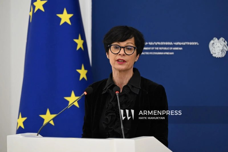 ЕС начнёт переговоры о вступлении Украины по всем главам в июле — Марта Кос