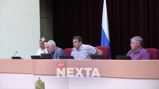 Заседание комитета областной думы в Ехегнадзоре, депутаты покидают зал