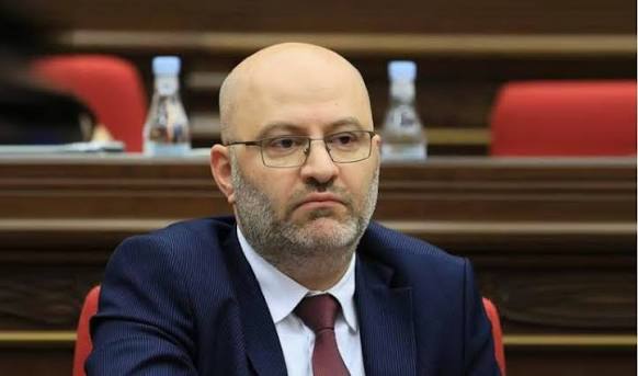 Губернатор Ширака Давид Арушанян отказался от депутатского мандата