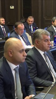 Никол Пашинян: задача — внедрить программы энергоэффективности во всех панельных зданиях Вайоц-Дзора