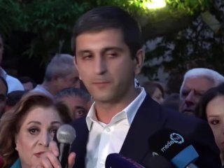 Вайоц-Дзор: сторонники Додыча и Роба проводят акцию у ЦИК после поражения на выборах