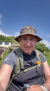 Никол Пашинян во время поездки в Вайоц-Дзор