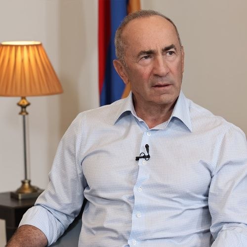 Агнеса Хамоян выступает с заявлением о распределении мандатов блока «Армения», Вайоц-Дзор